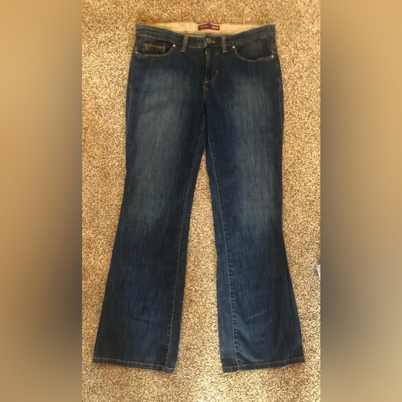 Izod Favorite Flare - Picture 2 of 4